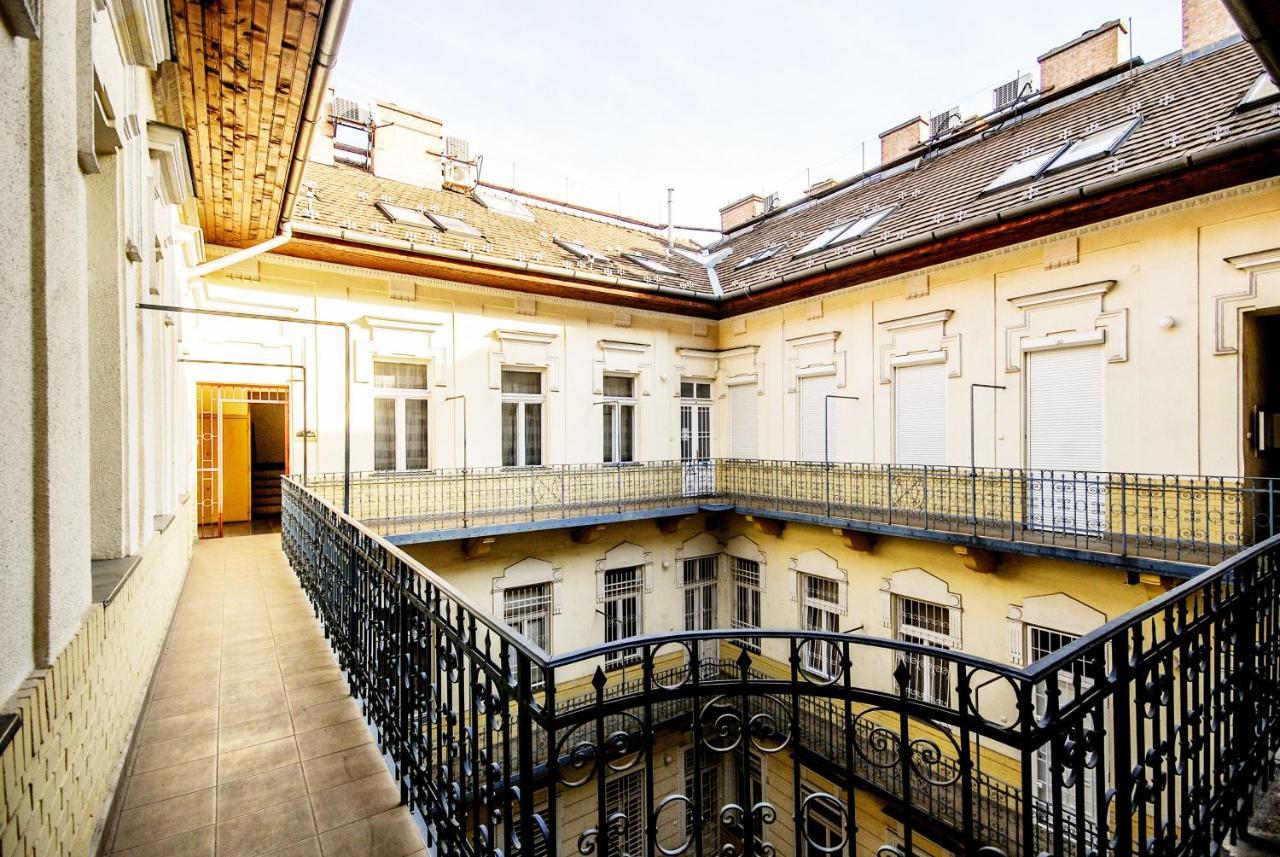 Luxury Paulay Street Apartment Budapest Eksteriør billede